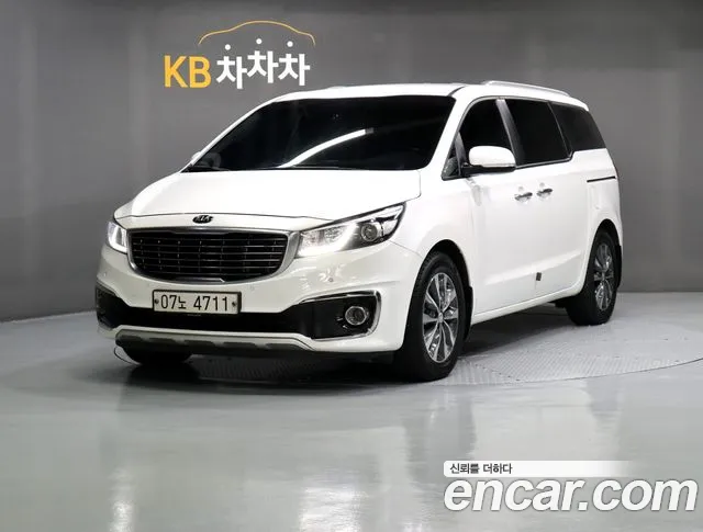 Kia Carnival 2018 thumb 11