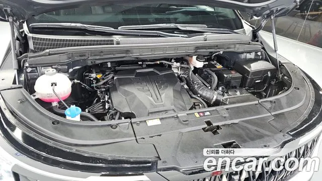 Kia Carnival 2023 thumb 5