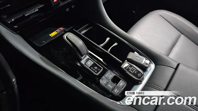 Toyota Alphard 2025 thumb 8