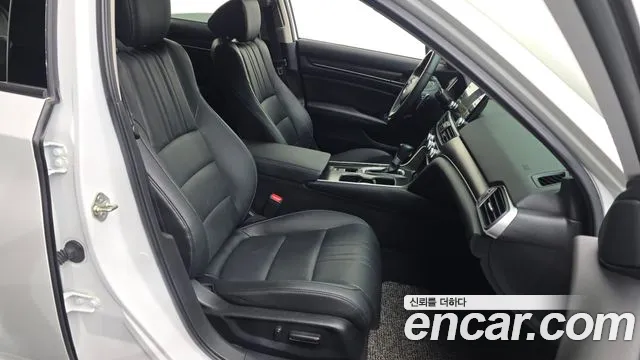 Honda Accord 2019 thumb 11