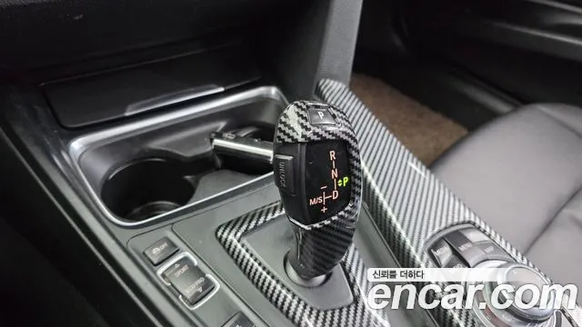 BMW 3-Series 2012 thumb 9