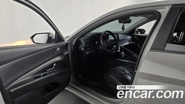Hyundai Avante 2021 thumb 9