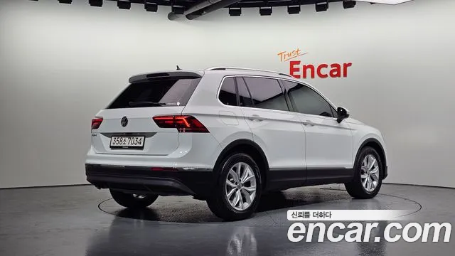Volkswagen Tiguan 2020 thumb 2
