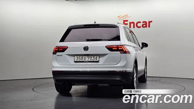 Volkswagen Tiguan 2020 thumb 4