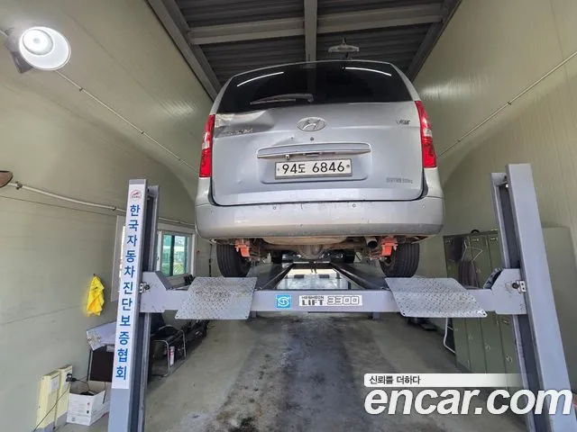 Hyundai Starex 2016 thumb 2