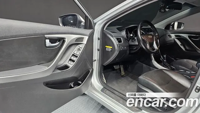 Hyundai Avante 2015 thumb 10