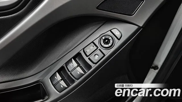 Hyundai Avante 2015 thumb 12