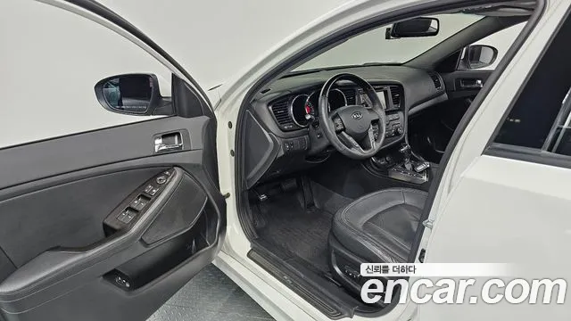 Kia K5 2010 thumb 10