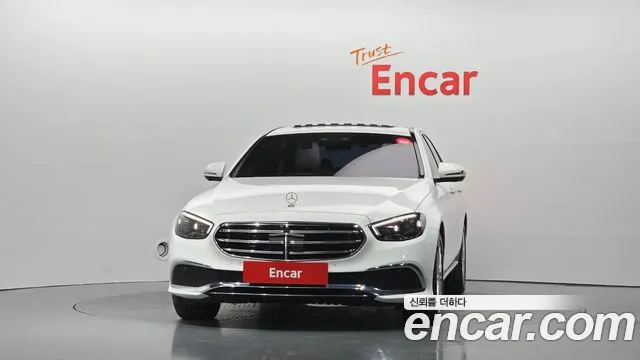 Mercedes-Benz E-Класс 2023 thumb 3