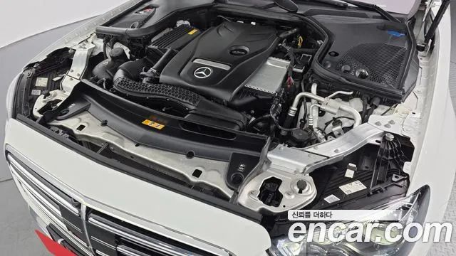 Mercedes-Benz E-Класс 2023 thumb 6