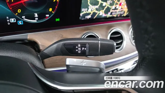 Mercedes-Benz E-Класс 2023 thumb 9