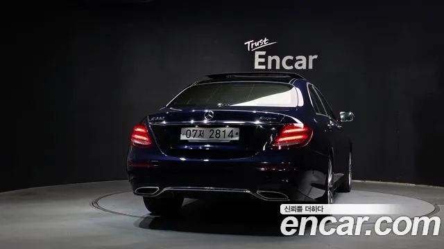 Mercedes-Benz E-Класс 2019 thumb 4
