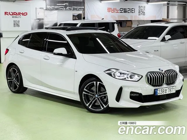 BMW 1-Series 2023 thumb 4