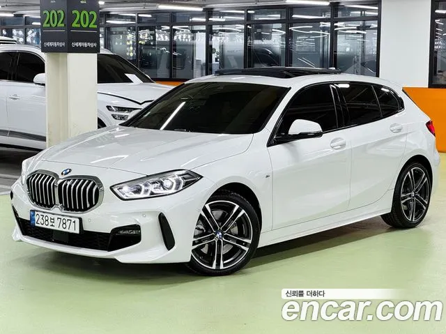 BMW 1-Series 2023 thumb 11