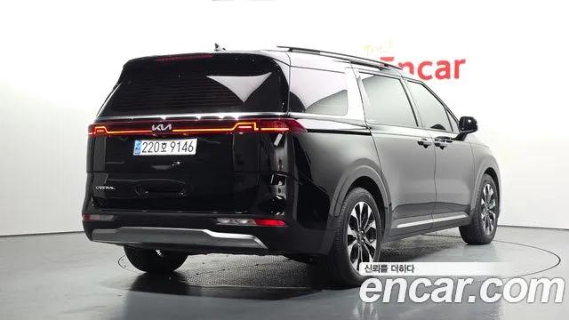 Kia Carnival 2023 thumb 2