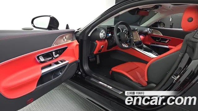 Mercedes-Benz AMG GT 2025 thumb 10