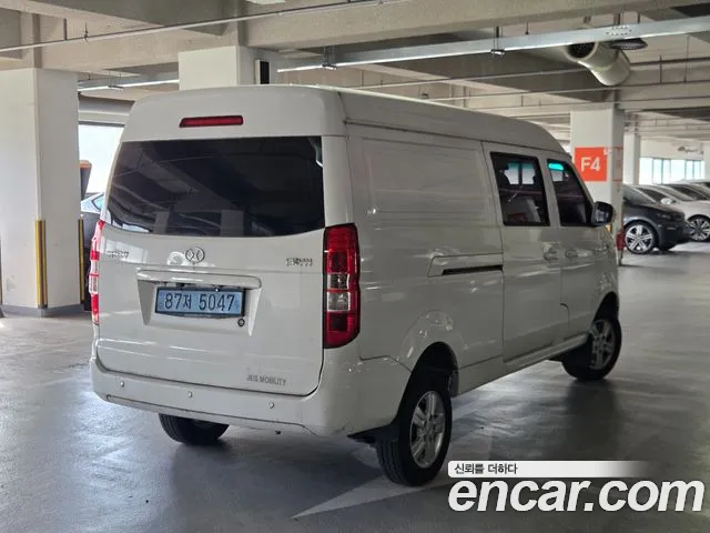 Xin yuan ET Van 2023 thumb 5