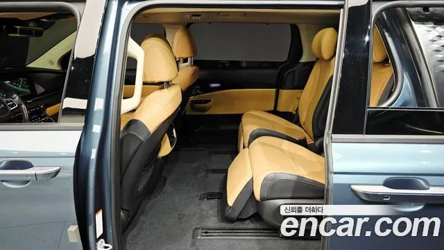 Kia Carnival 2022 thumb 11