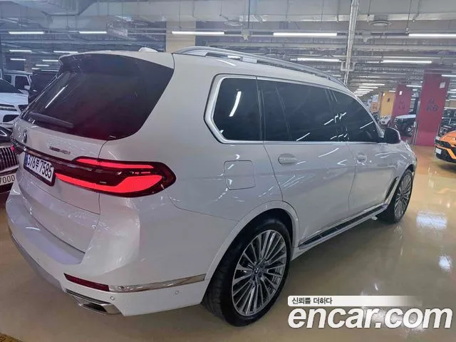 BMW X7 2025 thumb 2