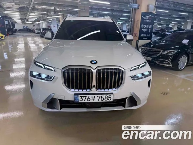 BMW X7 2025 thumb 3