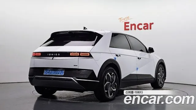 Hyundai IONIQ 5 2021 thumb 2
