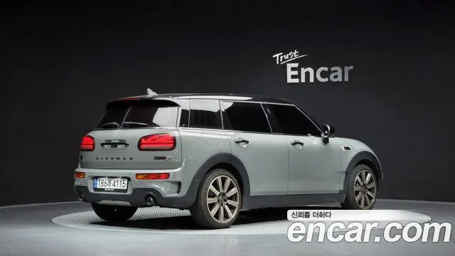 MINI Clubman 2022 thumb 2