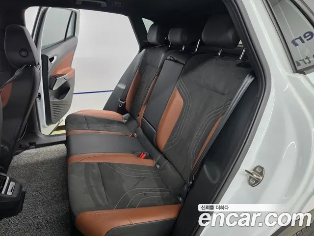 Volkswagen ID.4 2023 thumb 10