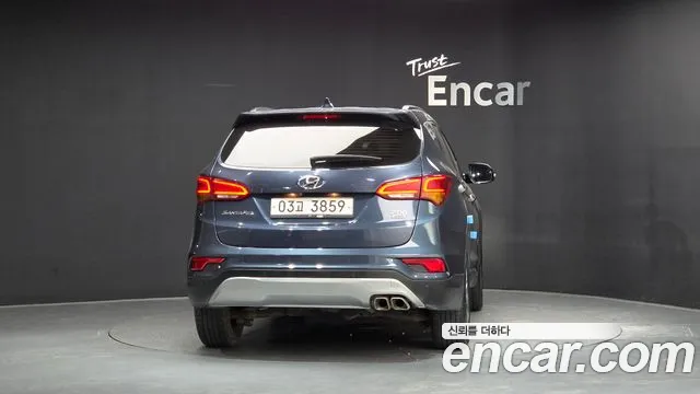 Hyundai Santa Fe 2017 thumb 3