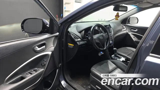 Hyundai Santa Fe 2017 thumb 9