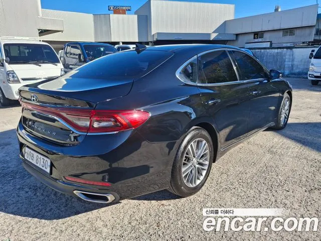 Hyundai Grandeur 2017 thumb 2