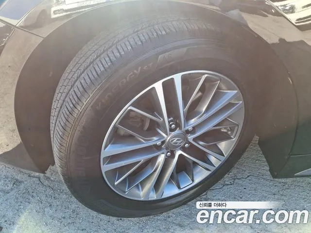 Hyundai Grandeur 2017 thumb 5