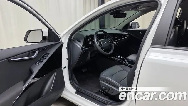 Kia Niro 2023 thumb 9