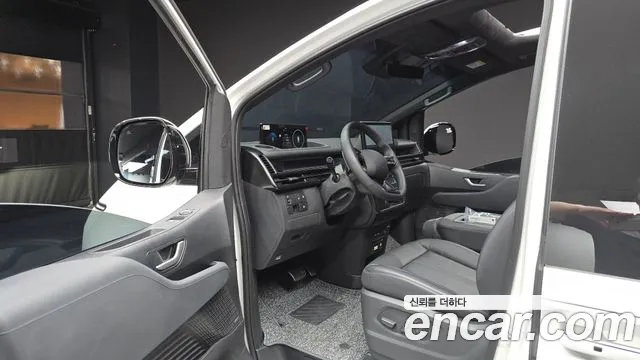 Hyundai Staria 2026 thumb 9