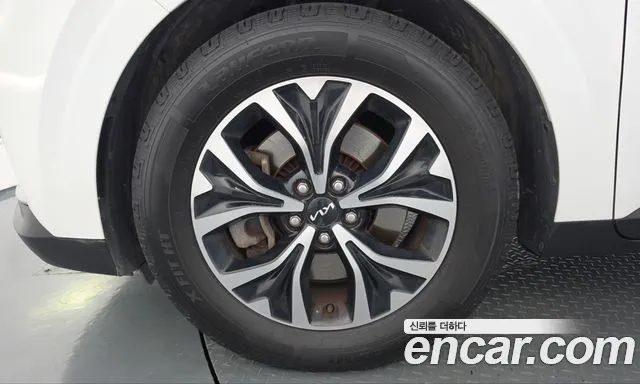 Kia Carnival 2022 thumb 5