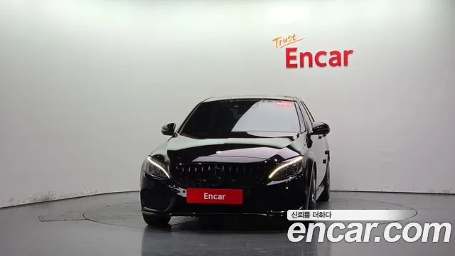 Mercedes-Benz C-Класс 2017 thumb 2