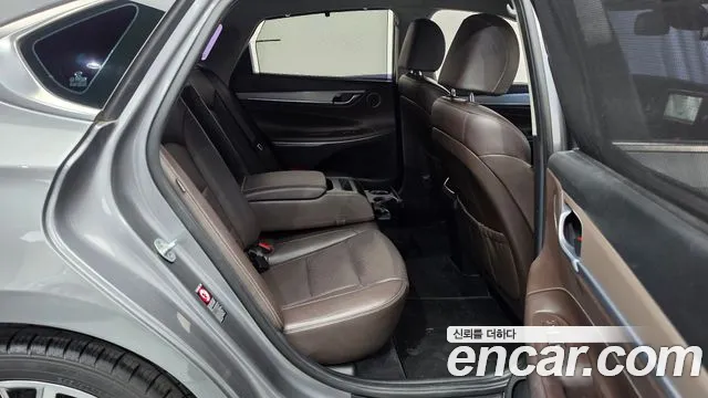 Hyundai Grandeur 2017 thumb 11