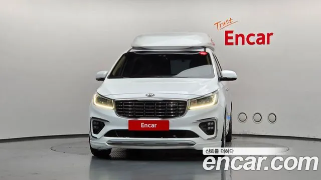 Kia Carnival 2019 thumb 3