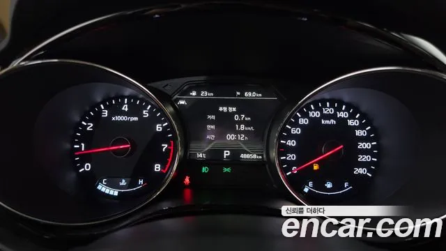 Kia Carnival 2019 thumb 8