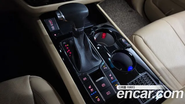 Kia Carnival 2019 thumb 9