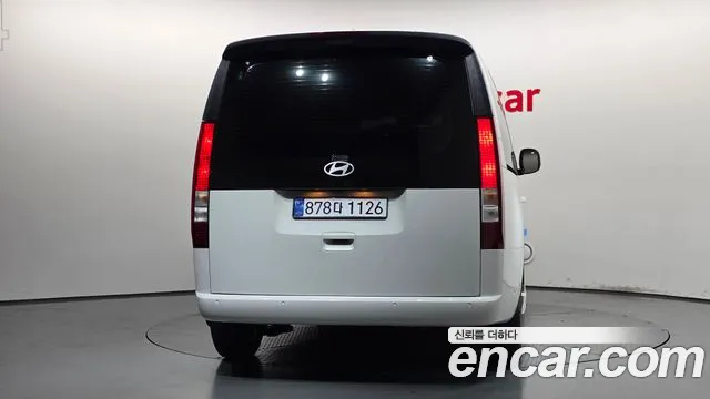 Hyundai Staria 2026 thumb 4