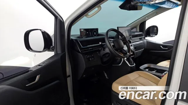Hyundai Staria 2026 thumb 10