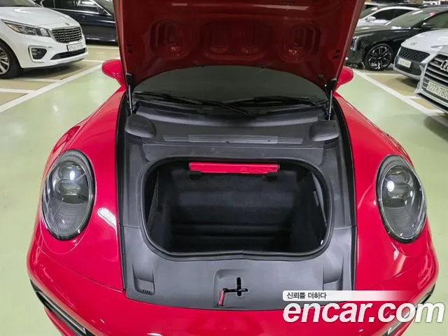 Porsche 911 2023 thumb 5