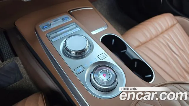 Genesis GV70 2021 thumb 9