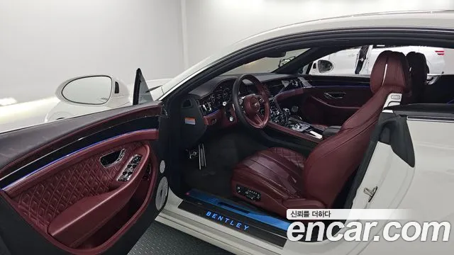 Bentley Continental 2022 thumb 10