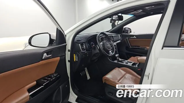 Kia Sportage 2016 thumb 10
