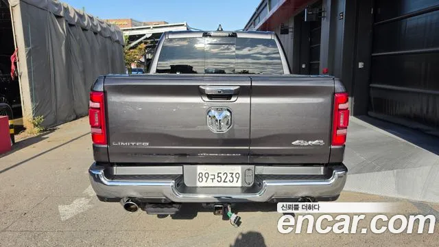 Dodge Ram Pick Up 2022 thumb 4