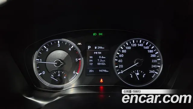 Hyundai Santa Fe 2018 thumb 8