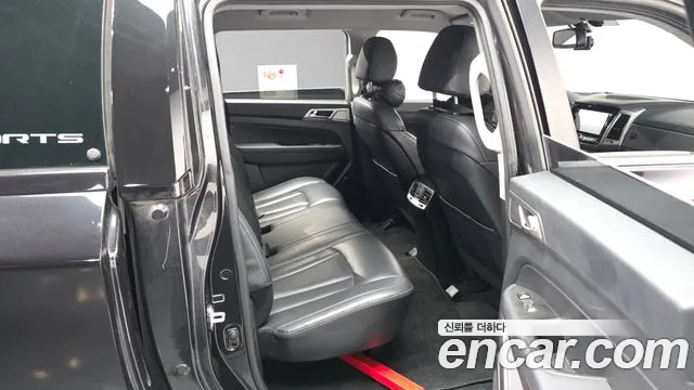 KG_Mobility_Ssangyong Rexton 2019 thumb 12