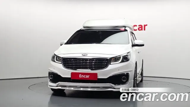 Kia Carnival 2016 thumb 3