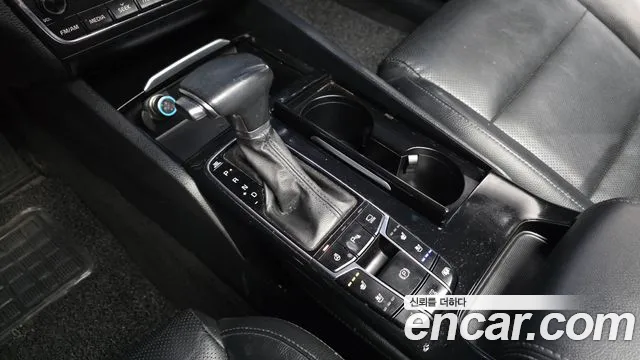 Kia K7 2016 thumb 9